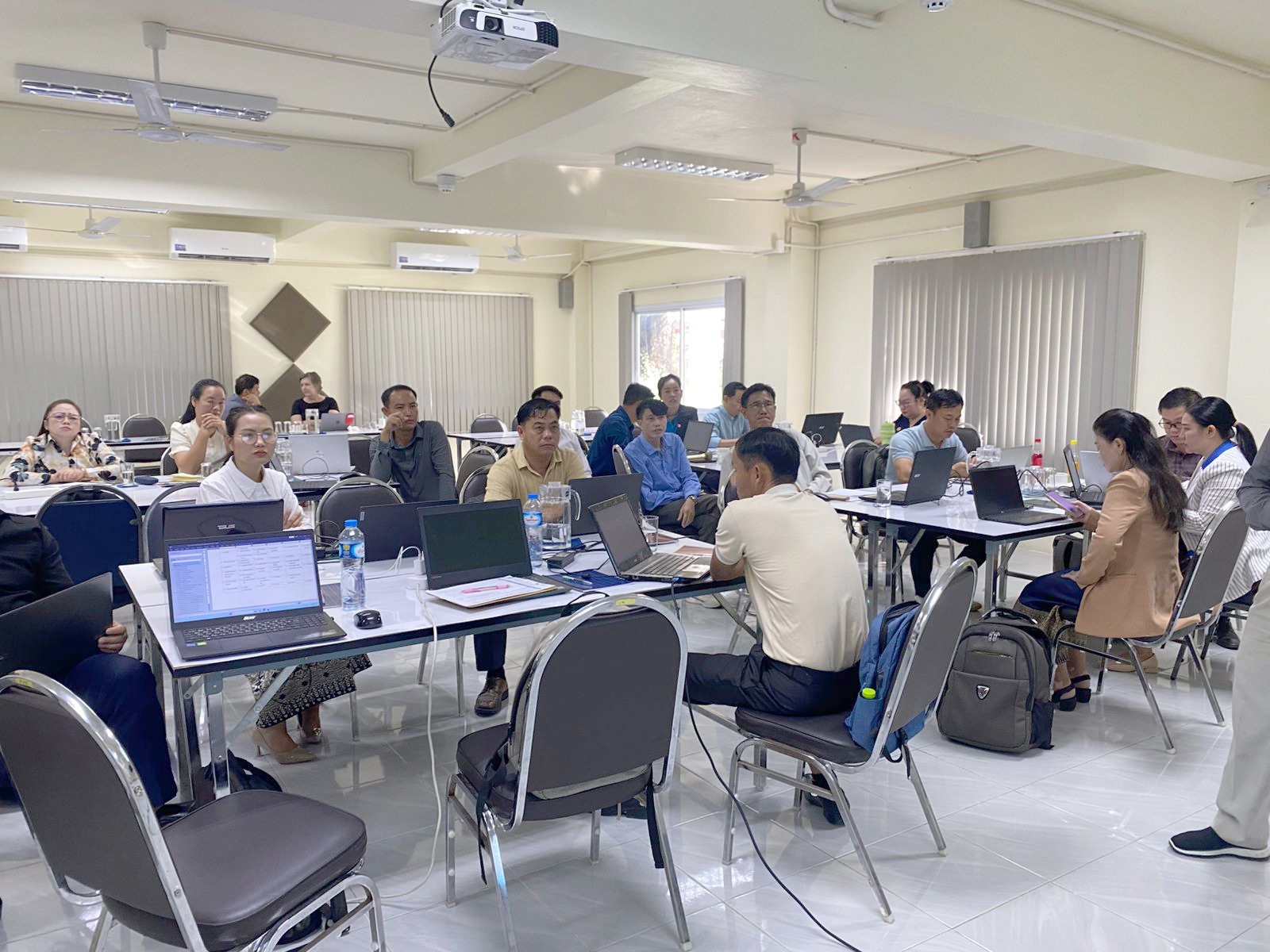 ກອງປະຊຸມ ກວດຜ່ານ ແລະ ຮັບຮອງ ມາດຕະຖານອາຊີບແຫ່ງຊາດ ອາຊີບ ຜູ້ຊ່ວຍສັດຕະວະແພດ ລະດັບ5.