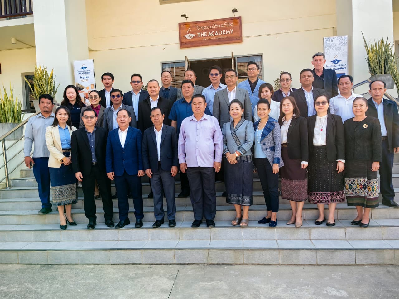 ກອງປະຊຸມສ້າງແຜນຄວາມຍືນຍົງຂອງ ສູນບໍລິການ ອາຊີວະສືກສາແບບຄວບຄູ່ (ອສຄ)